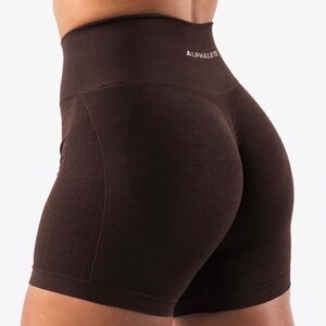 Alphalete Amplify Short 4.5 Chocolate